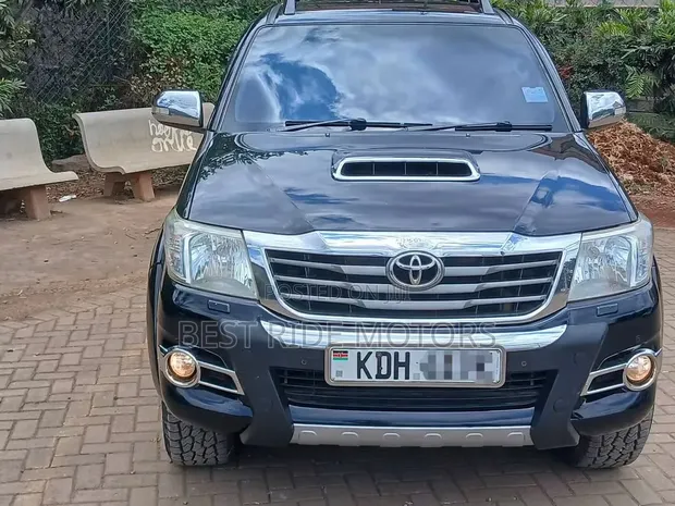 Toyota Hilux 3.0 D-4D 4x4 2015 Black - 1