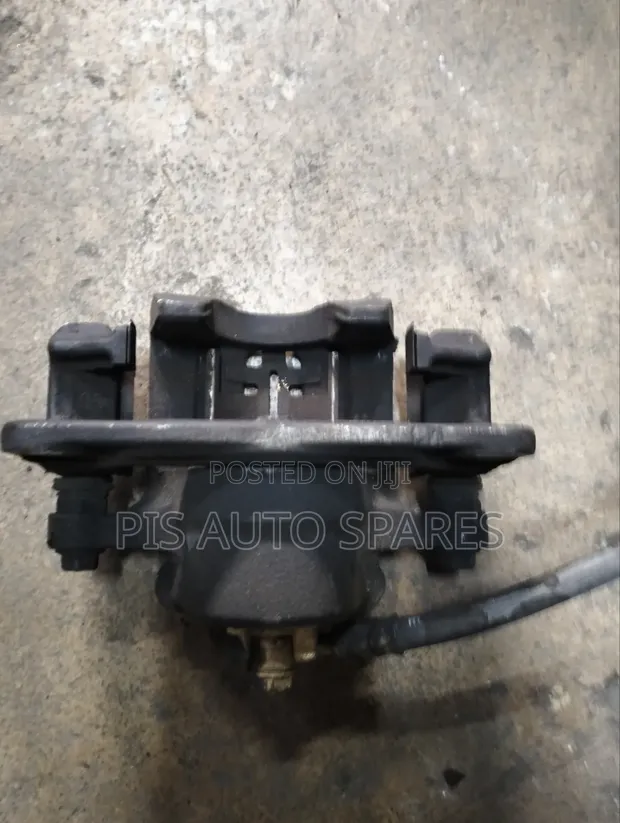 Honda Fit Brake Caliper (Iliyotumika) - 1