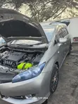 Toyota Wish 2011 Nyeupe - 2