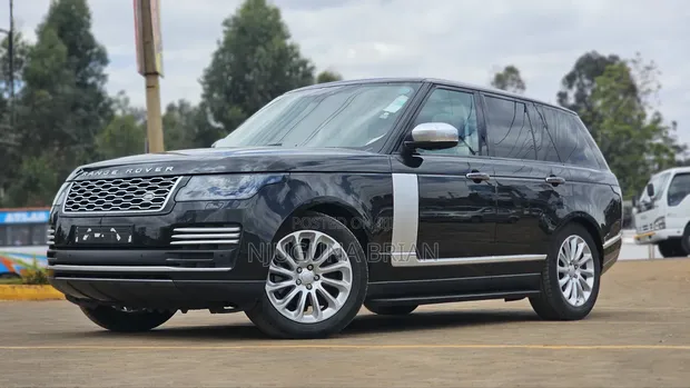 Land Rover Range Rover Vogue 2019 Nyeusi - 1