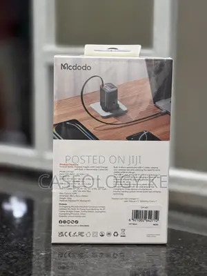 McDodo 40W 2-Port Fast Charger with Retractable Cable