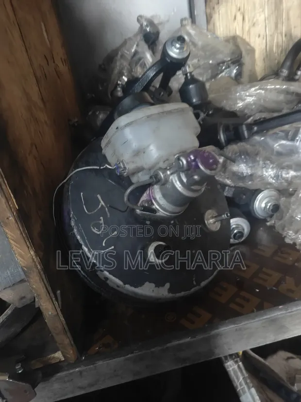 Toyota Hiace Brake Booster - 1