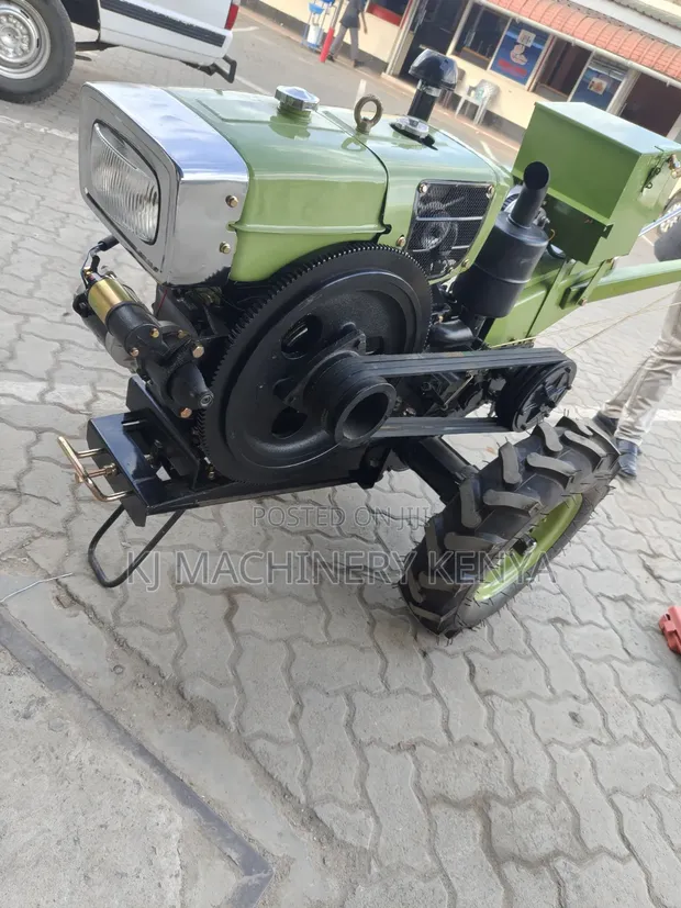 Tractor ya Kutembea ya Dizeli 18HP na Jembe la Diski - 1