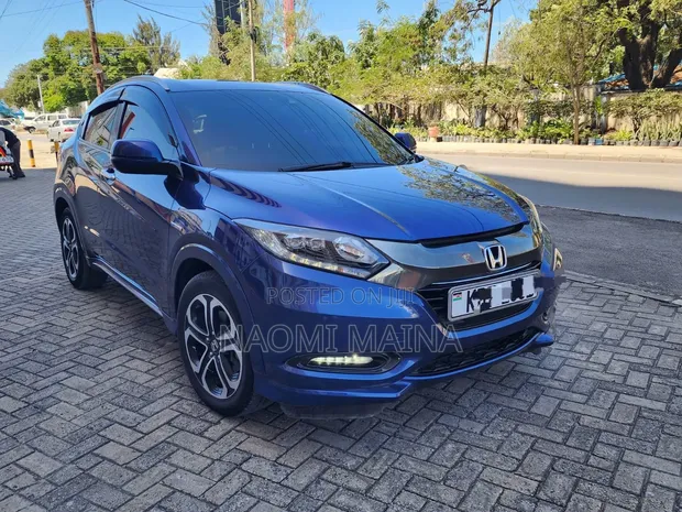 Honda Vezel 2017 Nyeusi - 1