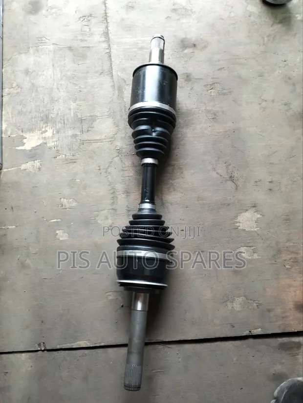 Toyota Land Cruiser 200 Series Drive Shaft - Brand New - 1