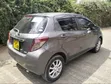 Toyota Vitz 2012 Kijivu - 4