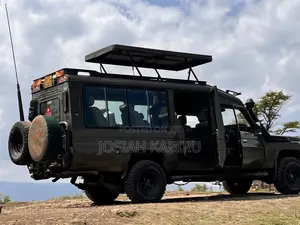 Toyota Land Cruiser 79 Series 2014 Green