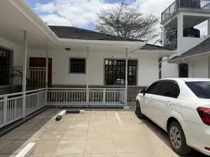 Bungalow ya Vyumba 3 vya Kulala kwa Kukodisha Karen Hardy