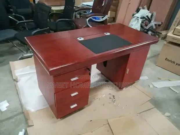 SK Ofisi ya Mtendaji Dawati 1.4m - 1