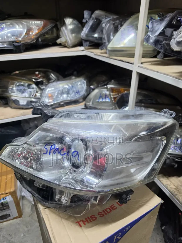 Suzuki Spacia 2014/2015 Xenon Headlight - 1