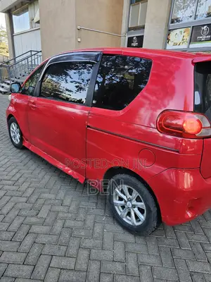 Toyota Porte 1.3 FWD 2009 Nyekundu