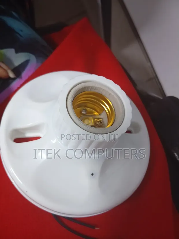 Kamera ya CCTV ya Bulb Holder ya Night Vision kwa Mwanga Mdogo - 1