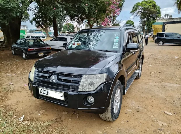 Mitsubishi Pajero 3.0 SUV 2009 Nyeusi - 1