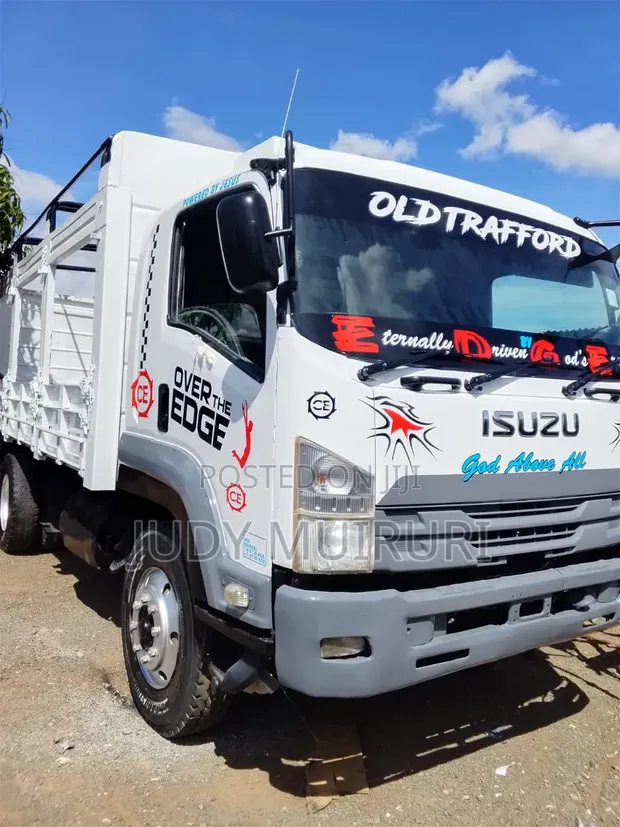 Isuzu FTR90 Lori Rigid - 1