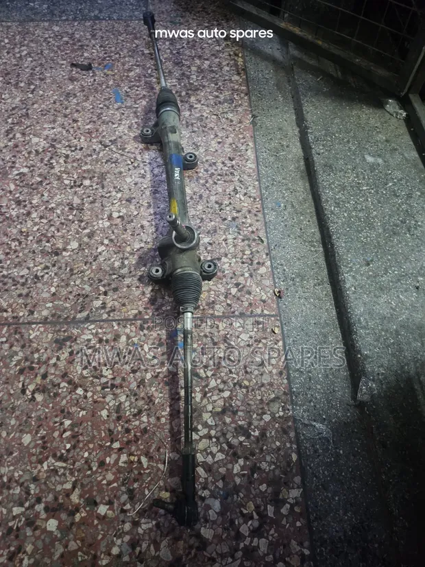 Toyota Voxy Steering Rack (Iliyoisha Matumizi) - 1