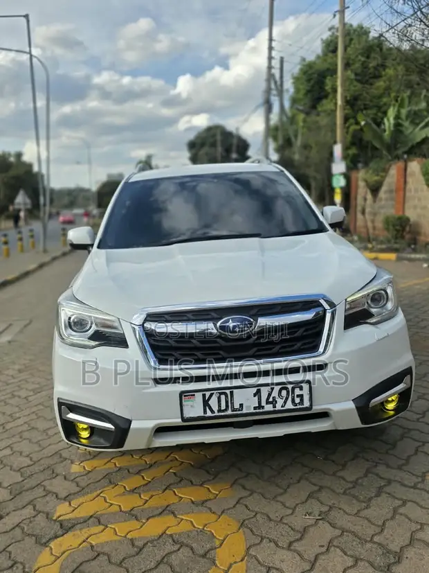 Subaru Forester 2016 White - 1