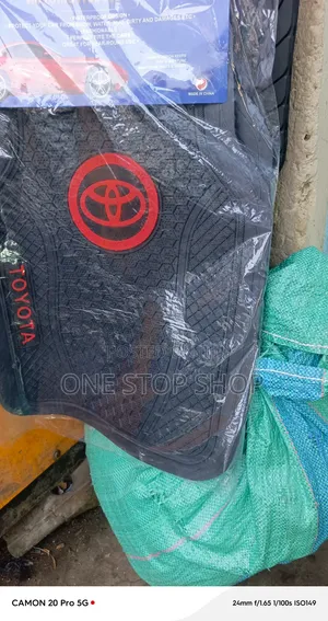 Mat Roli za Sakafu za TRD za Toyota kwa Mwaka Mzima