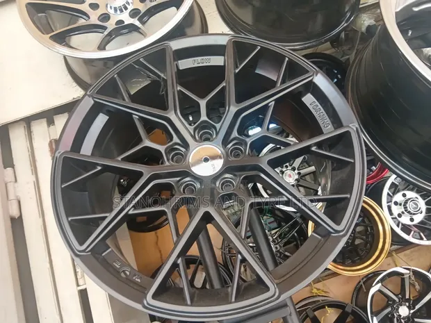 Rims Mpya za Inchi 18 (Bolt Pattern 5x114.3) - 1
