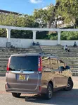 Toyota Noah 2014 Gray - 4