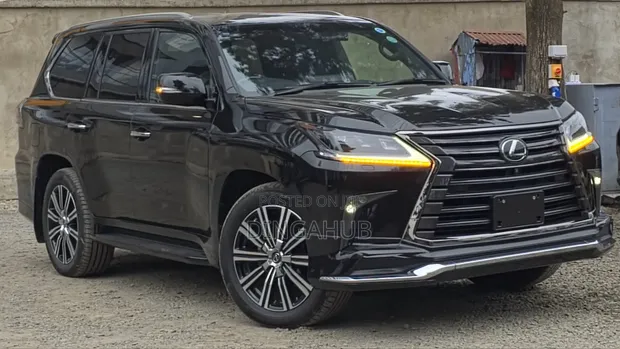 Lexus LX 570 AWD 2020 - 1