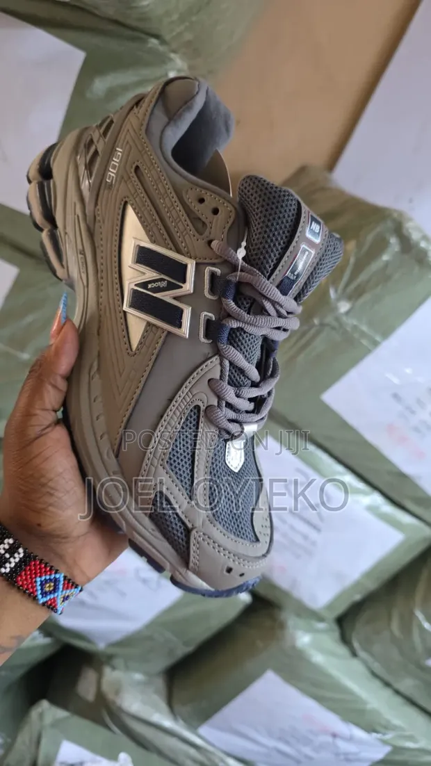 New Balance 1906R Sneakers - 1