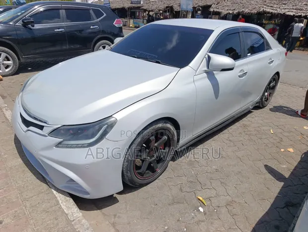 Toyota Mark X 2.5 AWD 2015 White - 1