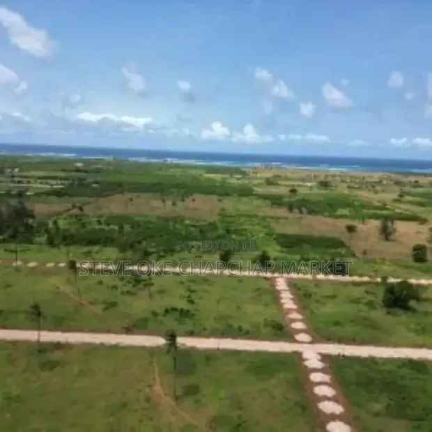 Hati Tayari Eneo la Prime 3-Acre kwa Uuzaji Tezo, Kilifi - 1