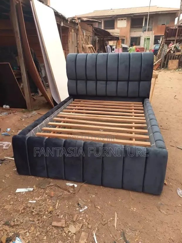 5x6 Dark Grey Bubble Bed - 1