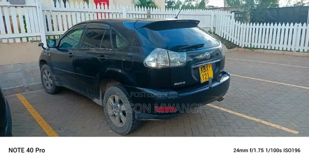 Toyota Harrier 2005 Nyeusi - 1