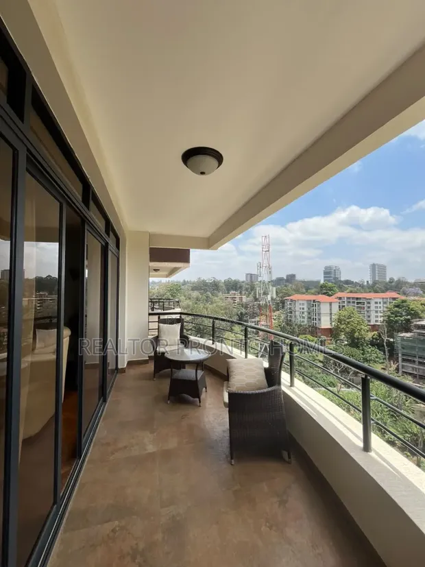 Furnished 3-Bedroom Apartment with DSQ in Riverside Drive - 1