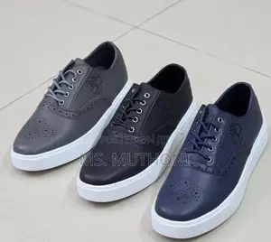Timberland Casual Low Tops - Mpya Kabisa