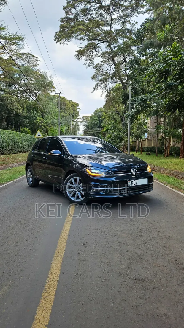 Volkswagen Golf 2018 Black - 1
