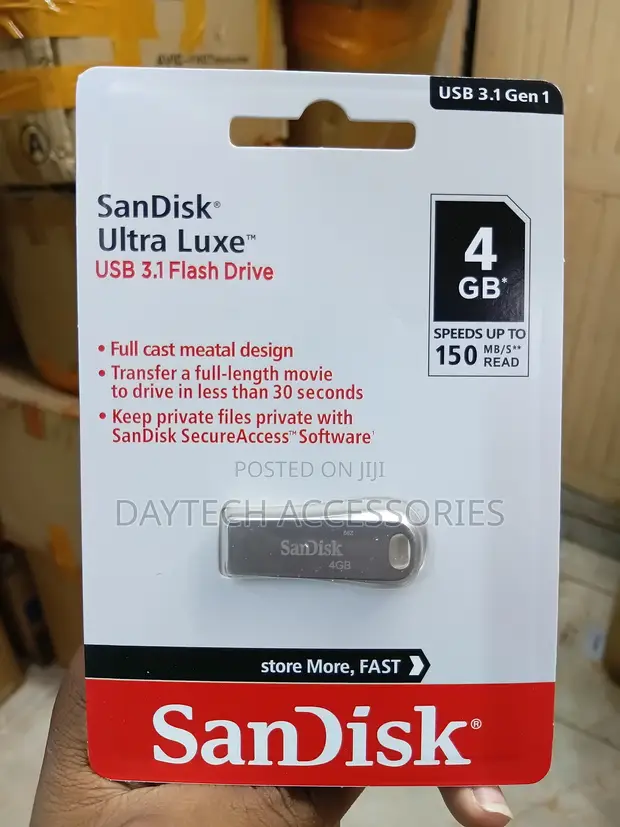 SanDisk Ultra Luxe 4GB USB 3.1 Flash Drive - 1