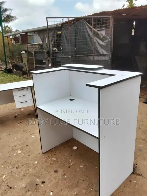 1m Reception Desk - 1
