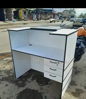 1m Reception Desk - Brand New