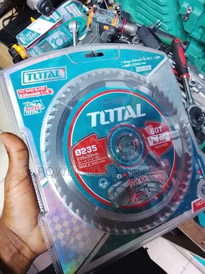 Total 235mm TCT Circular Saw Blade (60T) for Wood