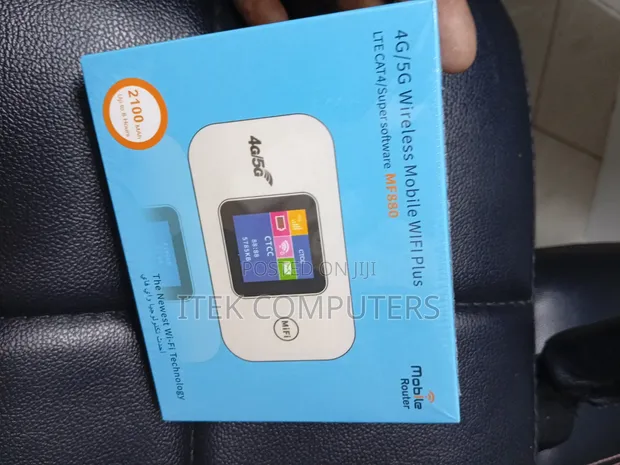 Portable 4G/5G Wi-Fi Hotspot for Families & Small Teams - 1