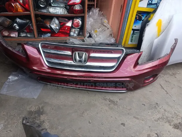 Honda CR-V 2006 Front Bumper with Foglights - 1