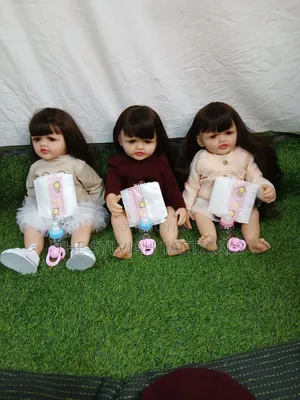 Doll ya Kipekee ya Kuigiza