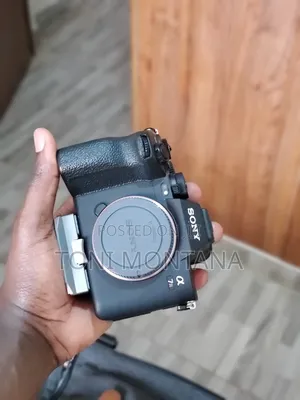 Kamera ya Sony A7R V