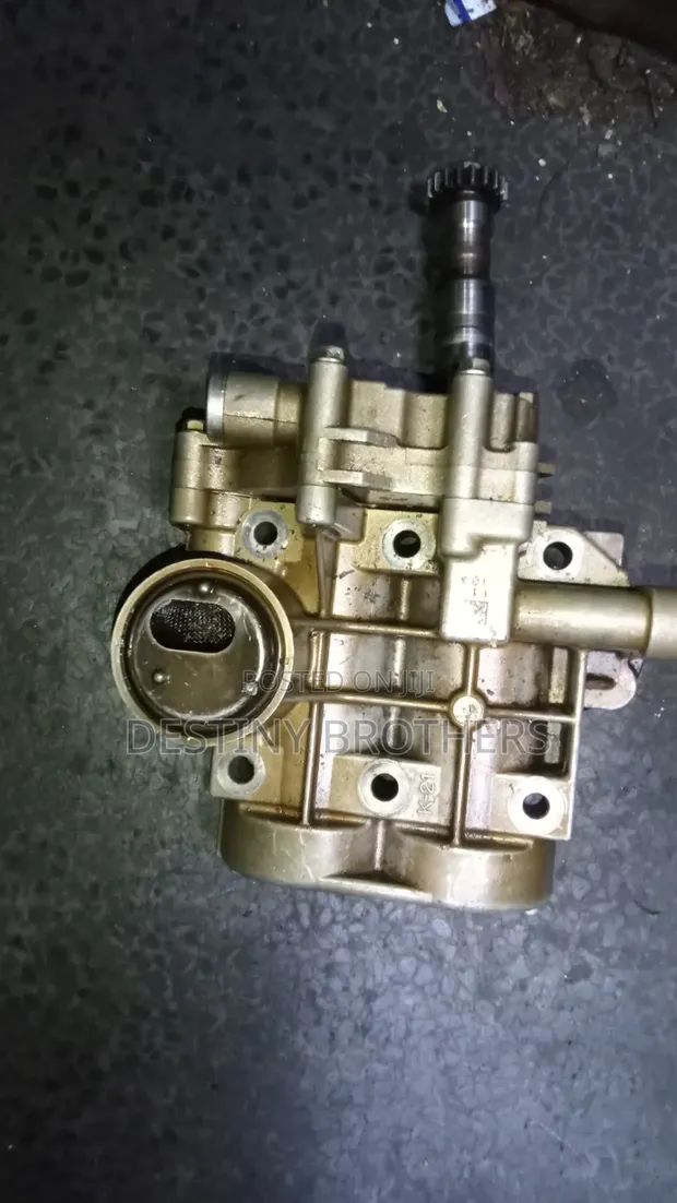 Nissan Serena Mr20 Engine Oil Pump - 1