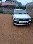 Toyota Probox 1.5 F 2WD 2004 Nyeupe - 1