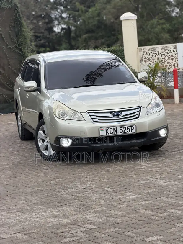 Subaru Outback 2.5i Limited 2010 - 1