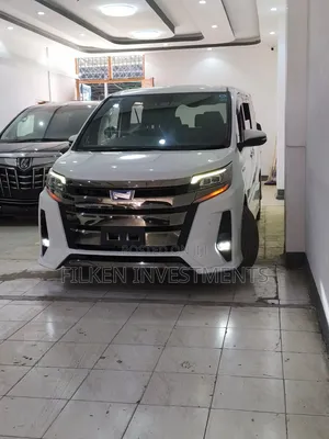 Toyota Noah 1.8 FWD Hybrid 7-Seater 2020 White