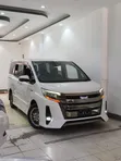 Toyota Noah 1.8 FWD Hybrid Ia Viti 7 Mwaka 2020 Nyeupe - 5