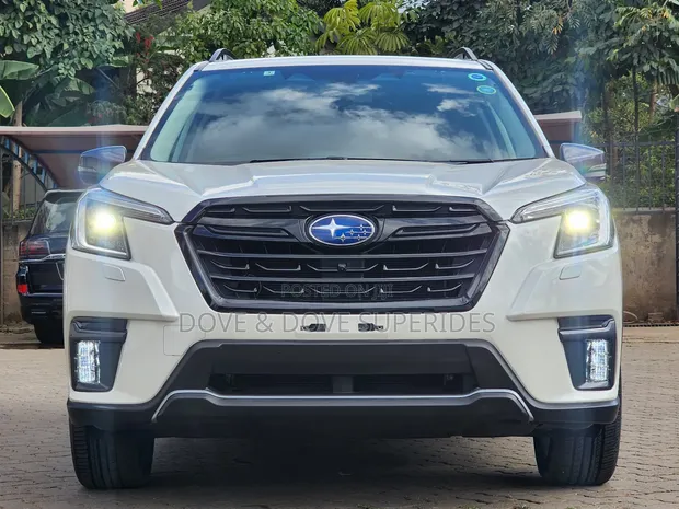 Subaru Forester Premium 2022 Nyeupe - 1