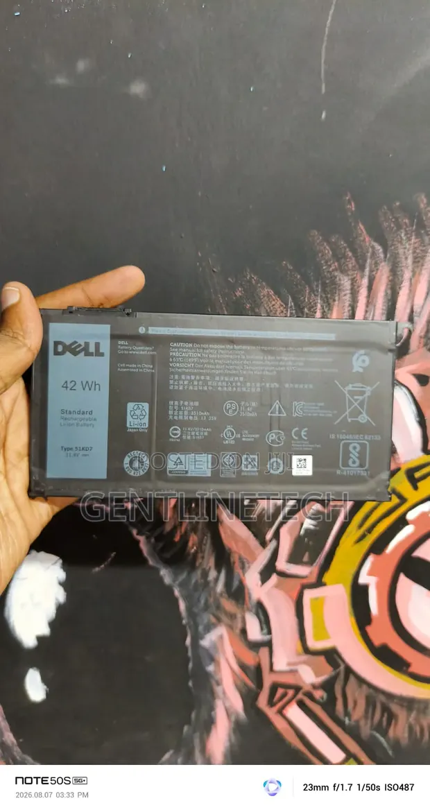 Original Dell Latitude Battery - 1
