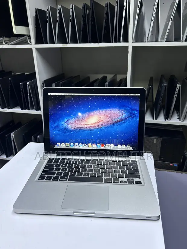 Apple MacBook Pro 2011 Laptop - 1
