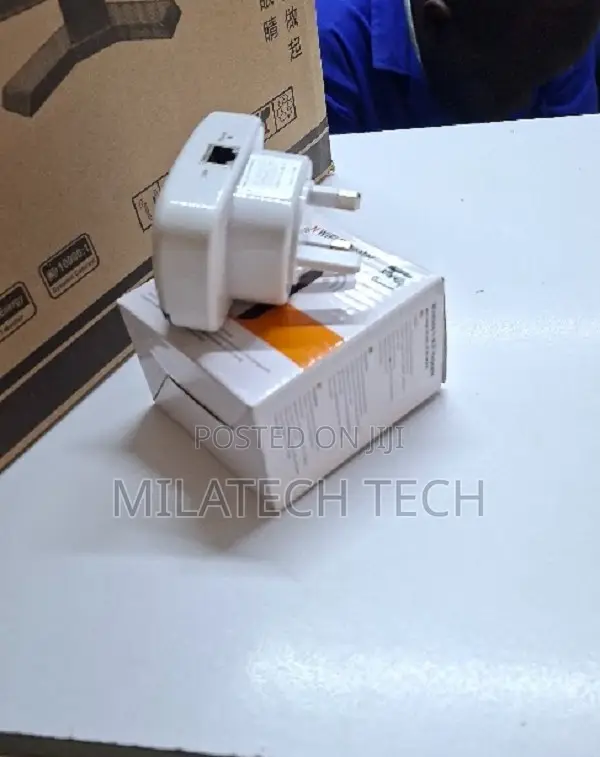 WiFi Extender Repeater - Internet Isiyo na waya yenye Masafa Marefu - 1