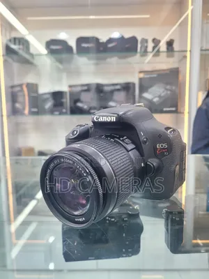 Canon EOS Kiss X5 / 600D Kamera ya DSLR
